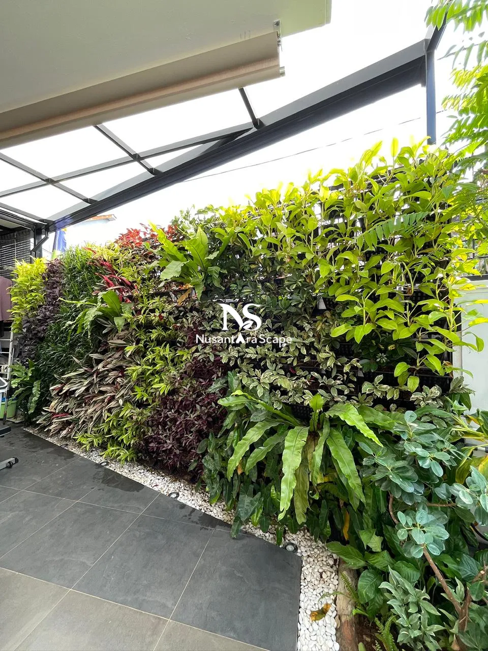 Proyek Vertical Garden Pot, Kolam Relief, Taman Minimalis - Dr Ika, Pasar Rebo