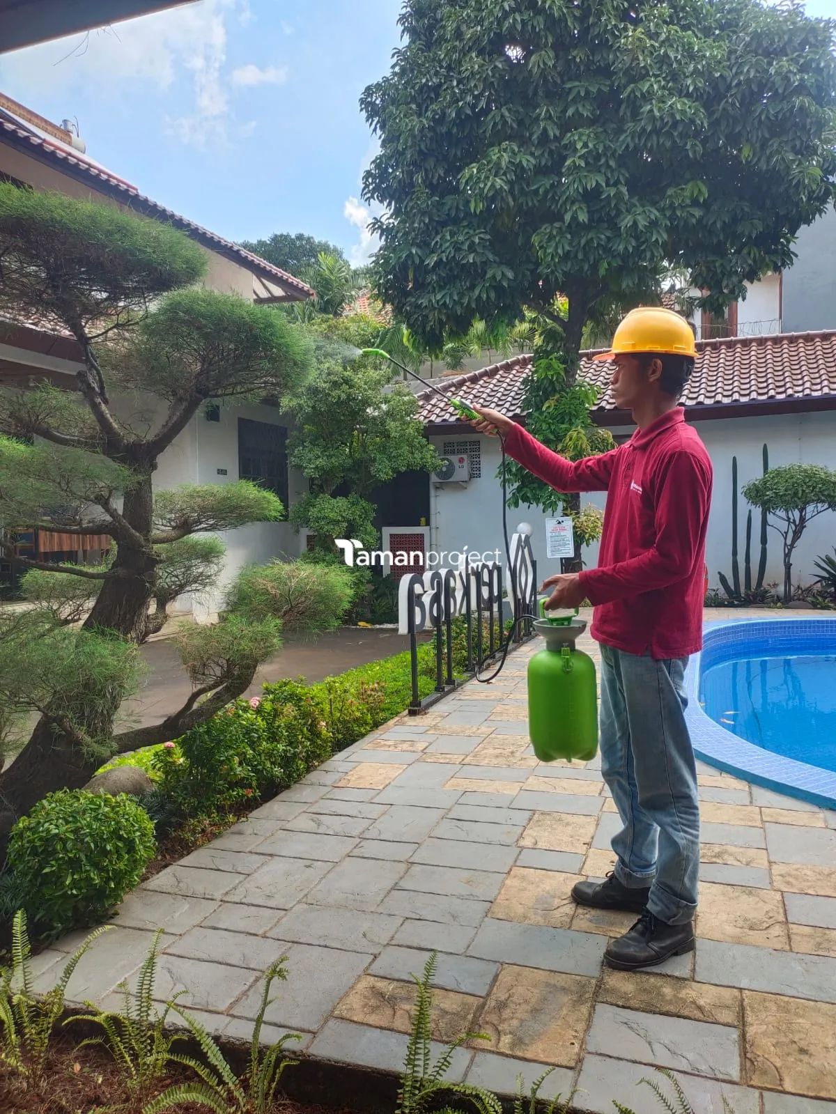 Perawatan Taman PT Permata Karya Jasa Menteng Jakarta