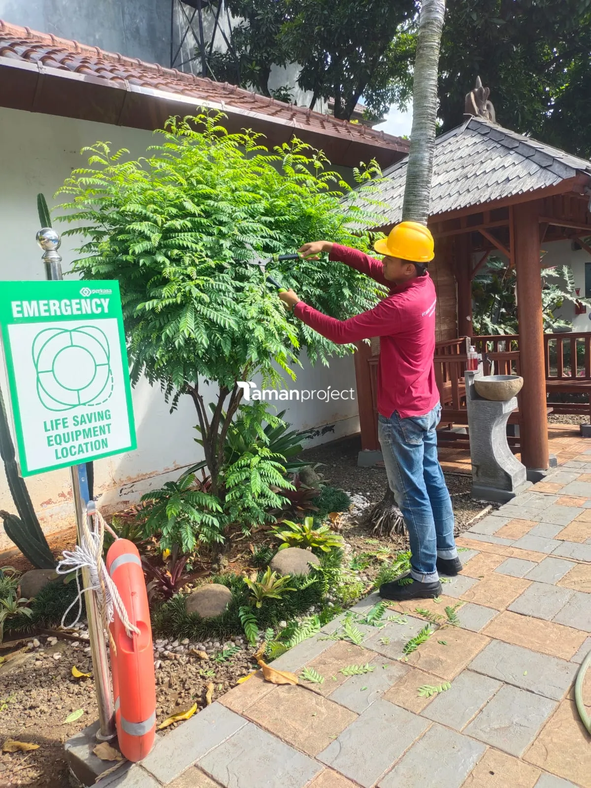 Perawatan Taman PT Permata Karya Jasa Menteng Jakarta